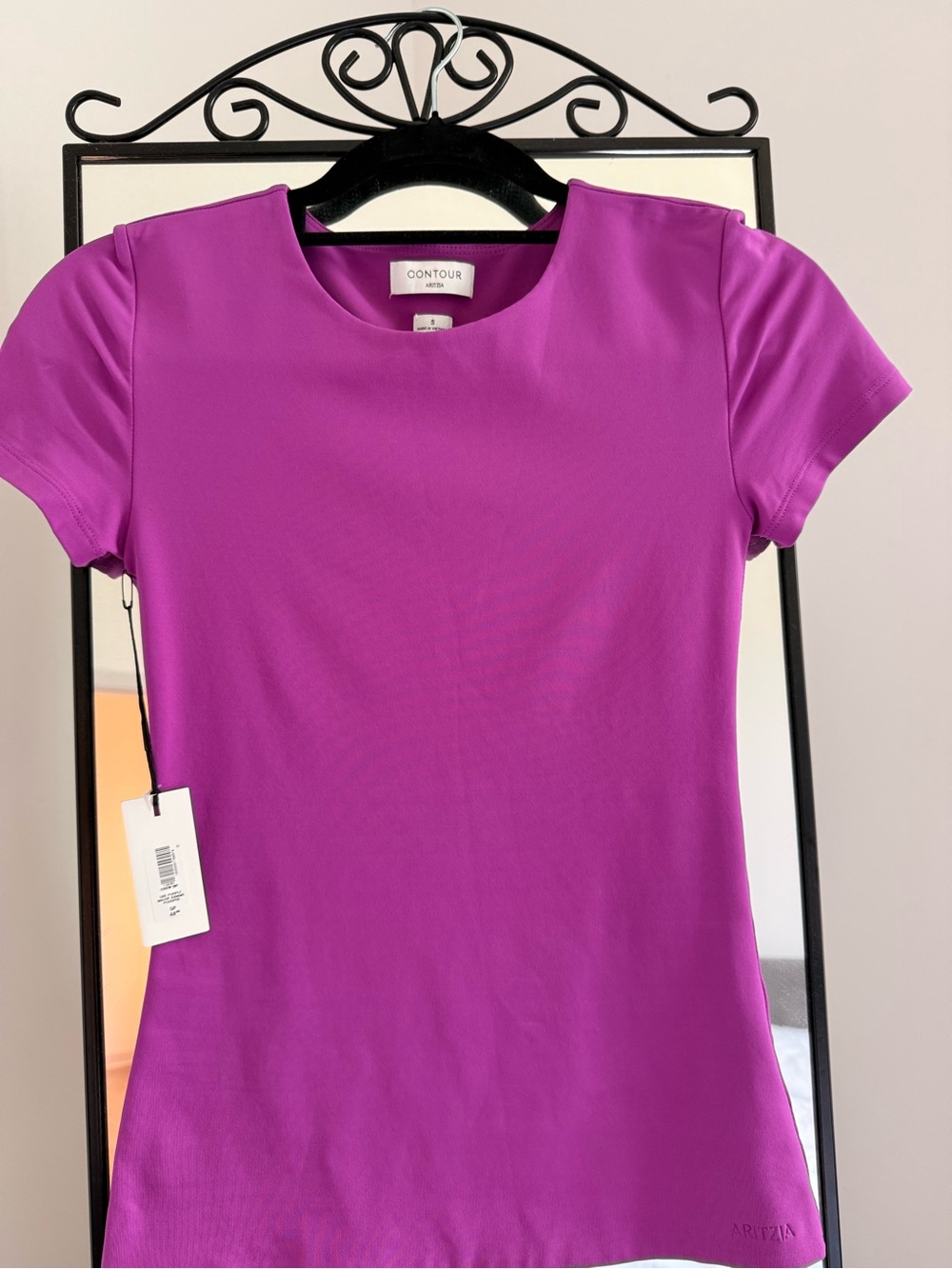 Aritzia contour shirt